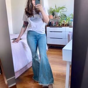 Free People- We The Free Just Float On Flare Jeans Washed Blue Size 29
